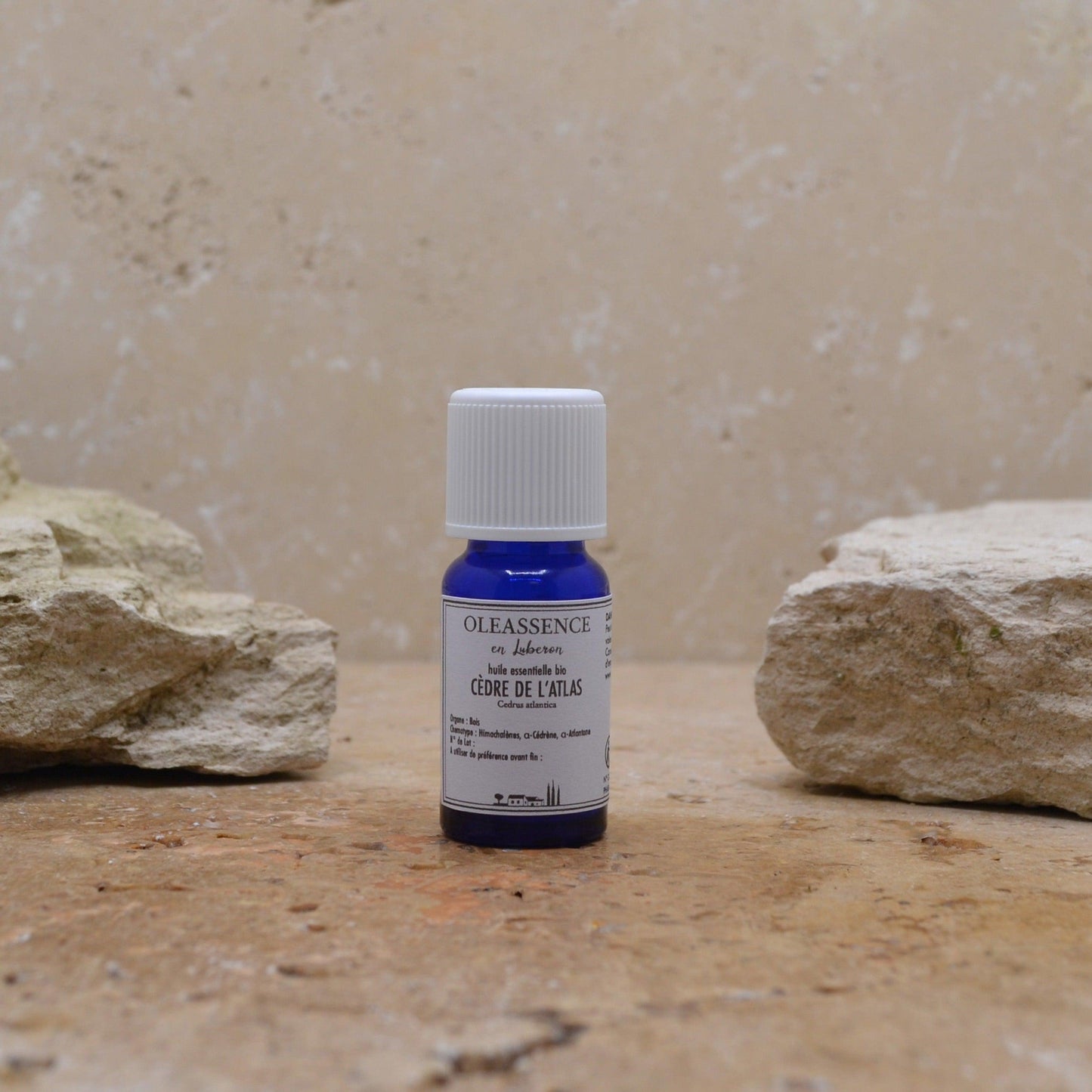 Huile Essentielle de Cèdre de l'Atlas Biologique - Oleassence en Luberon